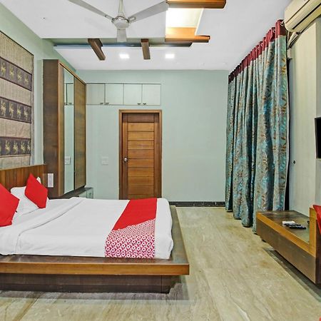 Hotel O Kalkaji Delhi Ню Делхи Екстериор снимка